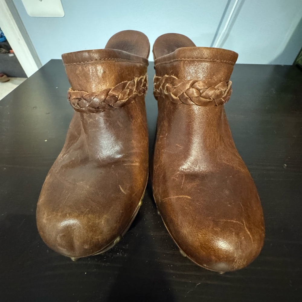 UGG Kaylee Clogs - image 10